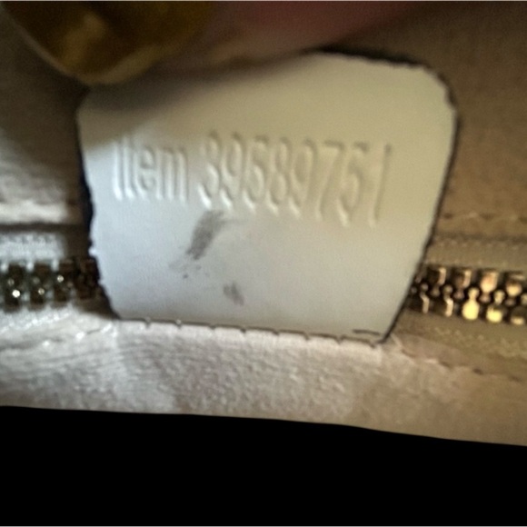 Gucci Beige Monogram Bag with Red and Green Stripe - Picture 8 of 9